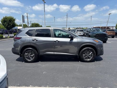 Used 2025 Nissan Rogue S FWD image 6