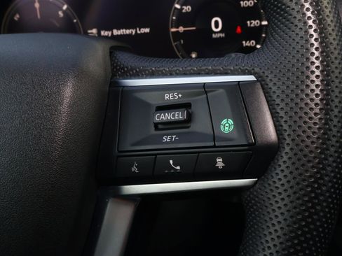 Used 2023 Mitsubishi Outlander SE image 22