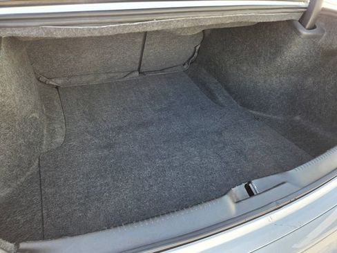 Used 2022 Chrysler 300 Touring L RWD image 13