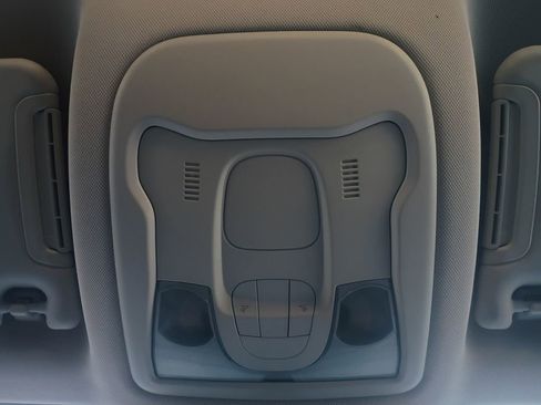 Used 2020 Jeep Renegade Sport image 7