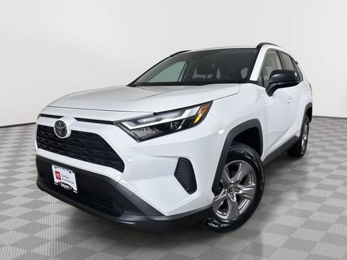 Used 2025 Toyota RAV4 LE AWD/4WD image 1