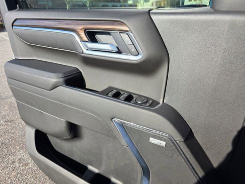 New 2026 Chevrolet Silverado 1500 LT Trail Boss w/ Convenience Package II image 10