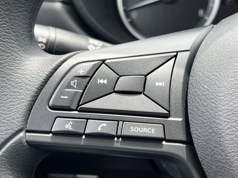 Used 2025 Nissan Versa S w/ Trunk Package image 21