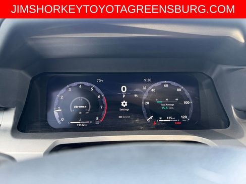 Used 2024 Toyota Tacoma Limited w/ Limited Package (LT) AWD/4WD image 16