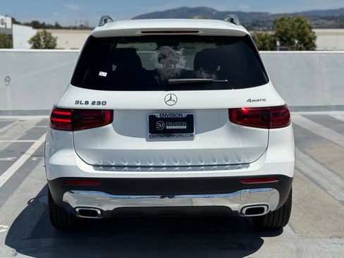 New 2026 Mercedes-Benz GLB 250 4MATIC image 11