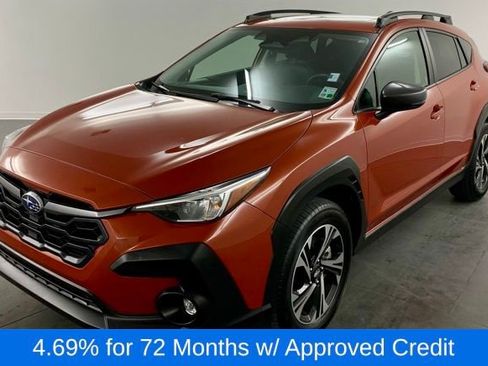 Used 2024 Subaru Crosstrek 2.0i Premium AWD/4WD image 3