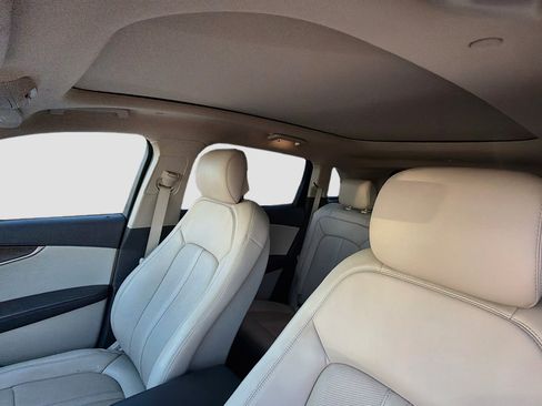 Used 2020 Lincoln Nautilus Reserve w/ Equipment Group 201A FWD image 26