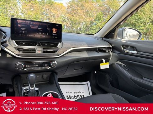 New 2025 Nissan Altima 2.5 SV w/ SV Premium Package image 33