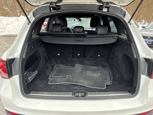 Used 2020 Mercedes-Benz GLC 300 4MATIC image 37