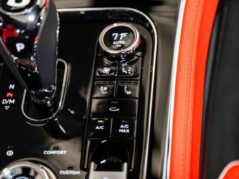 Used 2024 Bentley Continental GT V8 image 37