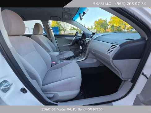Used 2012 Toyota Corolla LE FWD image 13
