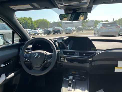 New 2026 Lexus UX 300h AWD image 9