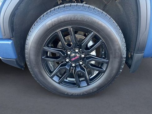 Used 2024 GMC Sierra 1500 Elevation image 9