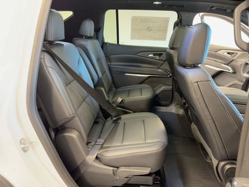 New 2026 Chevrolet Traverse LT w/ Sun and Wheel Package image 29