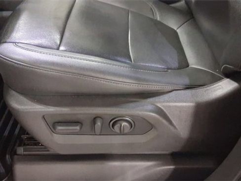 Used 2022 Chevrolet Silverado 1500 LTZ w/ Technology Package image 25