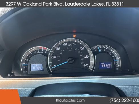 Used 2012 Toyota Camry SE w/ Leather Pkg FWD image 53