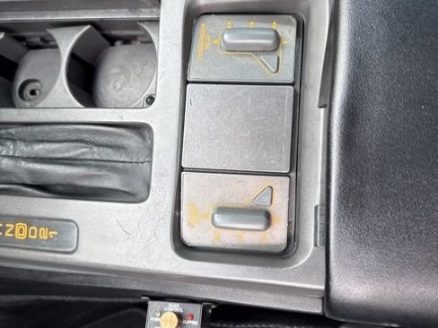Used 1991 Chevrolet Corvette Coupe RWD image 28