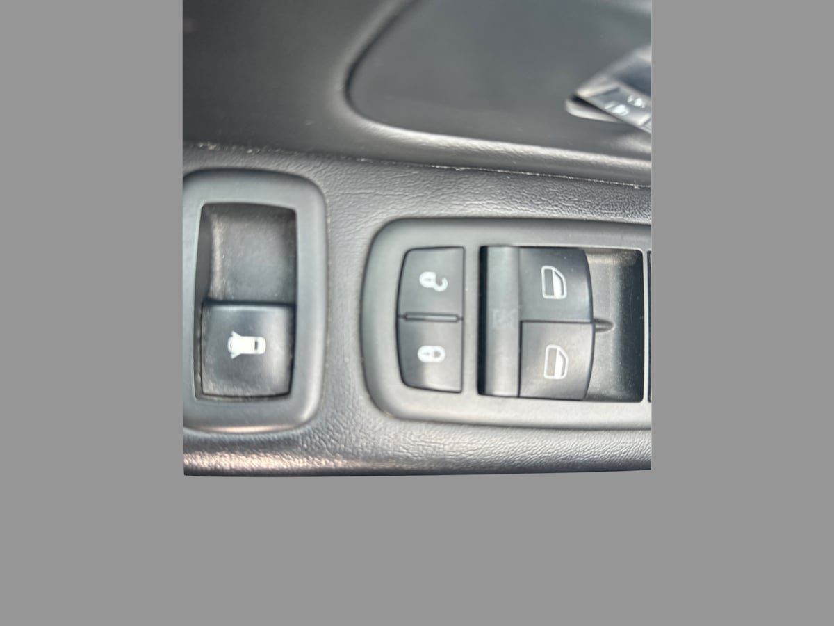 Used 2013 Dodge Grand Caravan SE w/ SE Plus Group FWD image 35