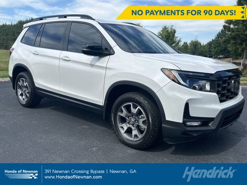 Used 2023 Honda Passport TrailSport image 1