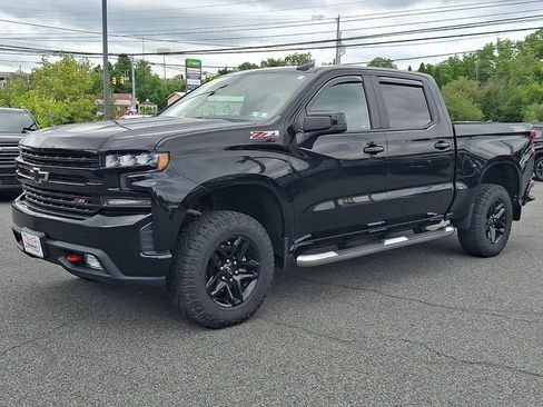 Used 2020 Chevrolet Silverado 1500 LT Trail Boss AWD/4WD image 3