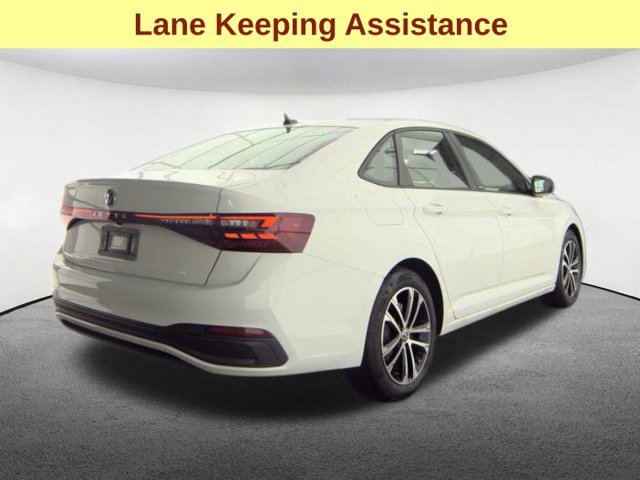 Used 2026 Volkswagen Jetta Sport FWD image 7