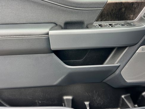 Certified 2024 Ford F250 Lariat w/ Tremor Off-Road Package image 12