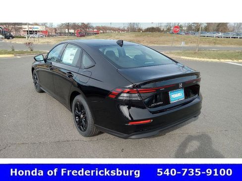 Certified 2025 Honda Accord SE image 6