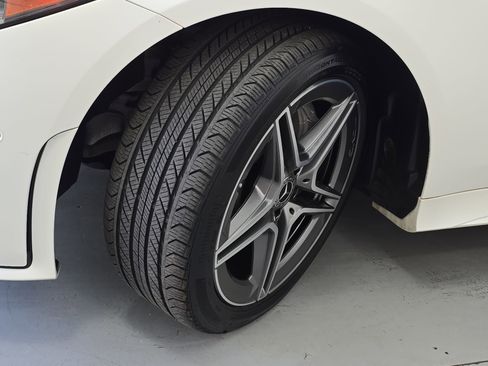 Used 2021 Mercedes-Benz CLS 450 4MATIC w/ Premium Package image 33