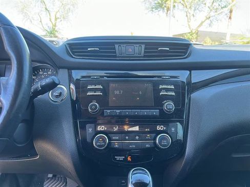 Used 2018 Nissan Rogue Sport SV w/ SV All-Weather Package image 15