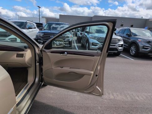 Used 2006 Buick Lucerne CX FWD image 14
