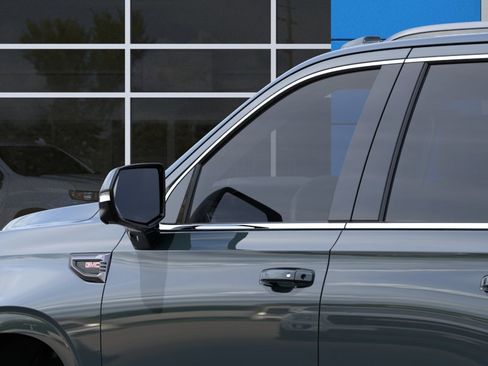 New 2026 GMC Yukon AT4 Ultimate AWD/4WD image 13