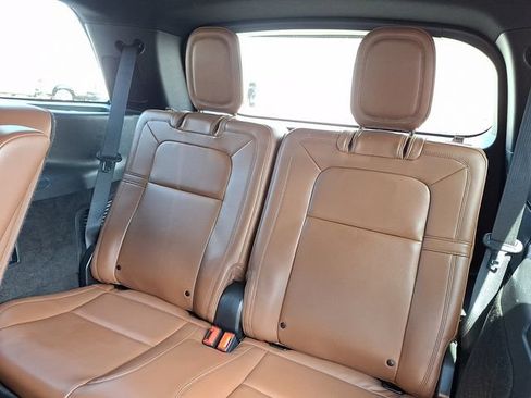Used 2023 Lincoln Aviator Reserve w/ Equipment Group 201A AWD/4WD image 9