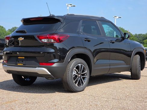 New 2026 Chevrolet TrailBlazer LT AWD/4WD image 16