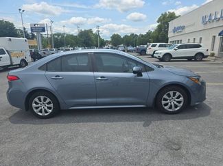 Used 2020 Toyota Corolla LE FWD video 1