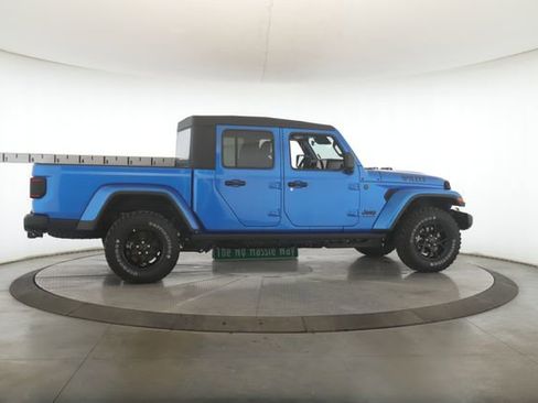 Used 2026 Jeep Gladiator Willys image 6
