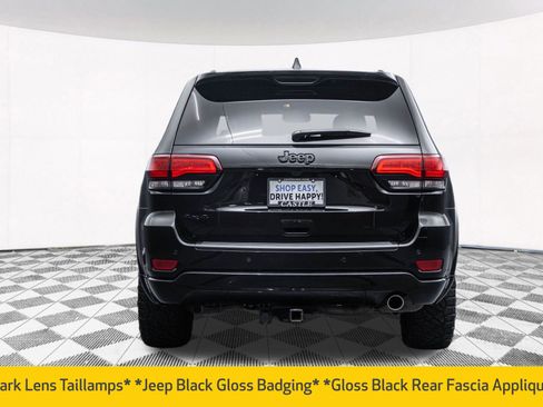 Used 2018 Jeep Grand Cherokee Altitude image 12