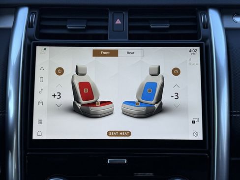 Certified 2025 Land Rover Discovery Dynamic SE image 23