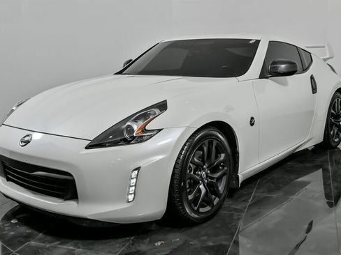 Used 2018 Nissan 370Z Coupe image 5