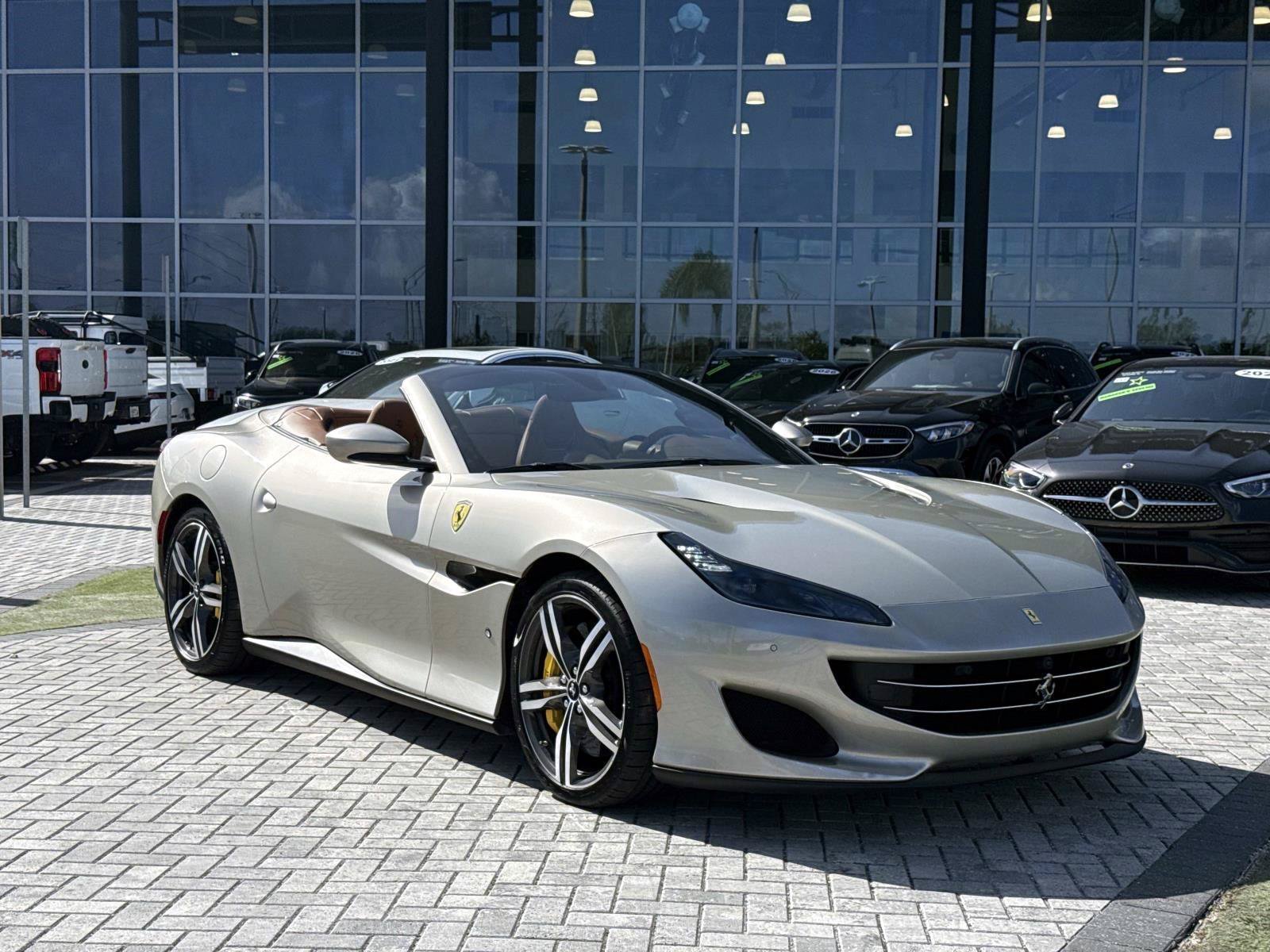 Used 2019 Ferrari Portofino RWD image 7