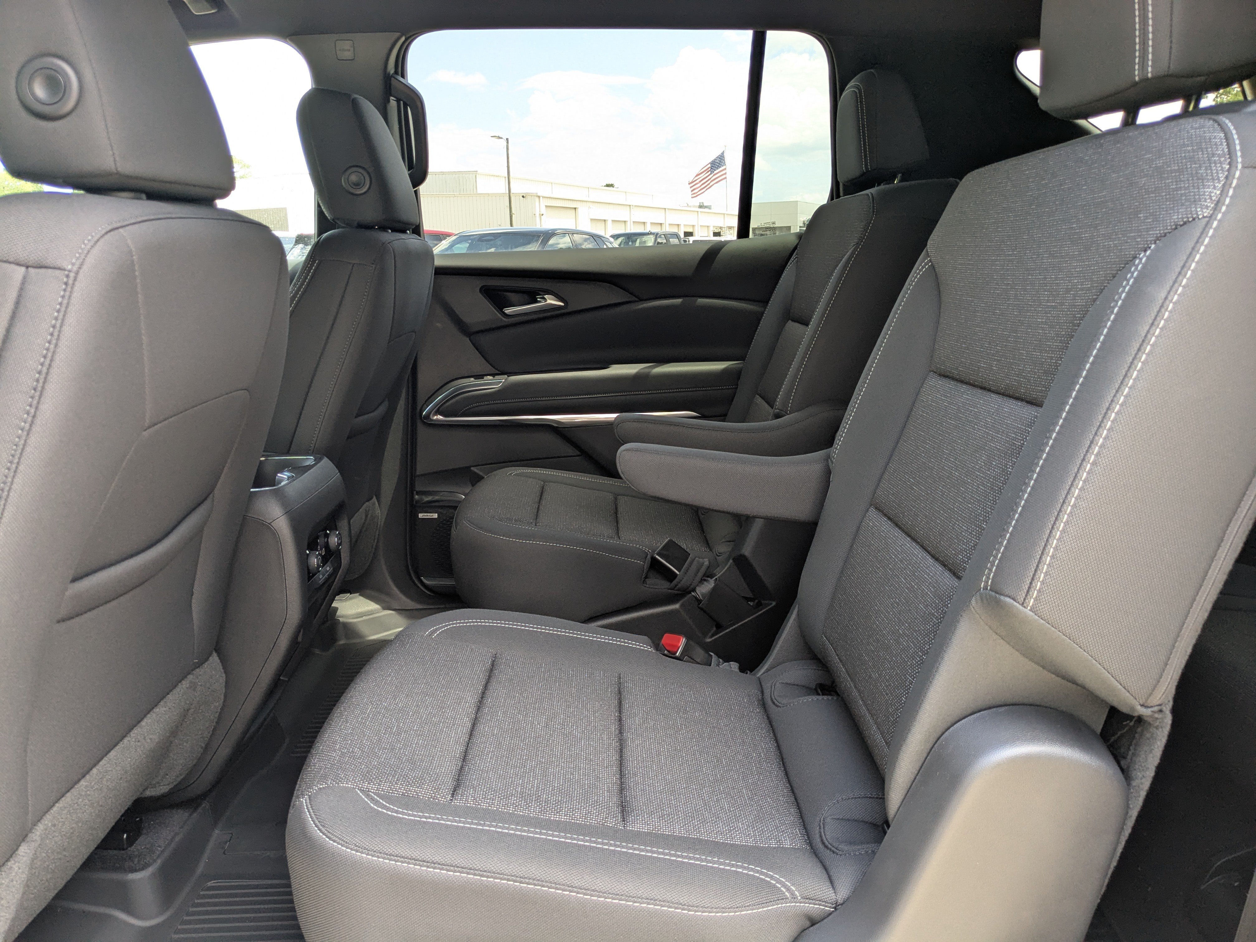 New 2025 Chevrolet Traverse LT w/ Enhanced Driving Package AWD/4WD image 25