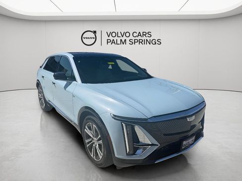 Used 2024 Cadillac Lyriq Luxury w/ LPO, Floor Liner Package AWD/4WD image 1
