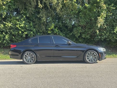 Used 2019 BMW 530i xDrive w/ Dynamic Handling Package image 6