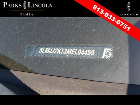 Used 2021 Lincoln Navigator Reserve w/ Luxury Package image 16