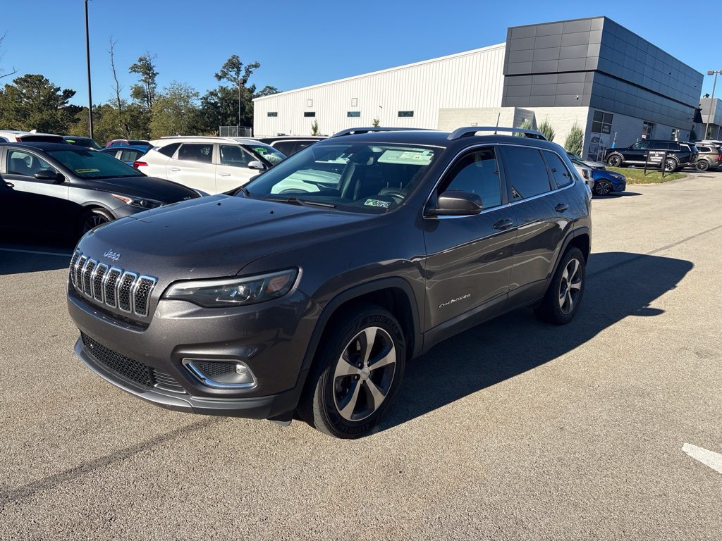 Used 2019 Jeep Cherokee Limited AWD/4WD image 3
