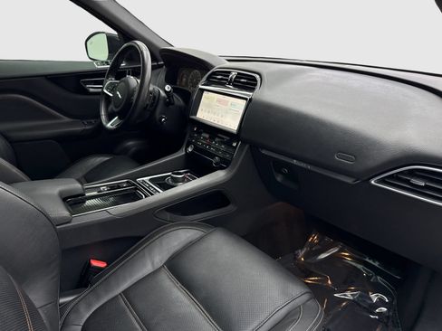 Used 2018 Jaguar F-PACE Prestige AWD/4WD image 44