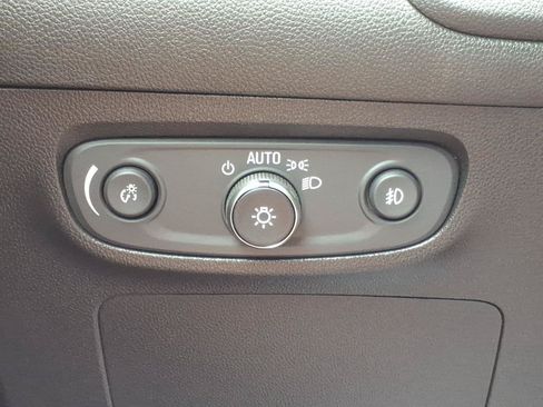 Used 2020 Buick Encore GX Select w/ Sport Touring Package FWD image 16