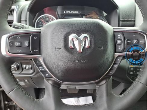 Used 2025 RAM 1500 Laramie AWD/4WD image 12