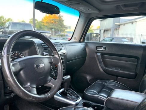 Used 2007 HUMMER H3 AWD/4WD image 10