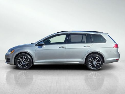 Used 2017 Volkswagen Golf S image 7