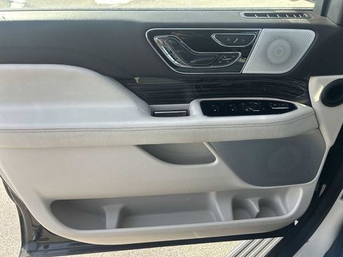 Used 2023 Lincoln Navigator Black Label image 22